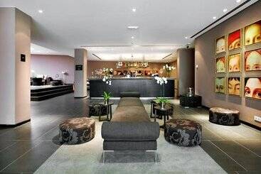 هتل Tryp By Wyndham Antwerp