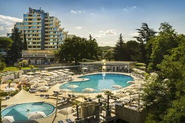 هتل Valamar Diamant