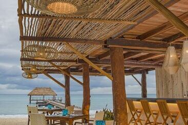 هتل Viceroy Riviera Maya, A Luxury Villa Resort