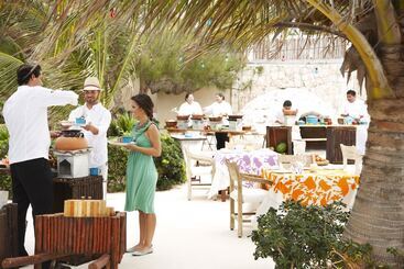 هتل Viceroy Riviera Maya, A Luxury Villa Resort