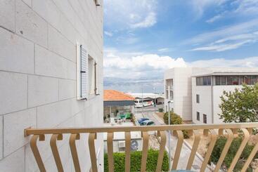 هتل Villa Supetar