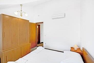 هتل Villa Supetar