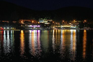 Отель Vis