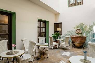 هتل Yit La Casona Del Arco
