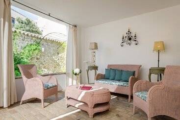 هتل Yit La Casona Del Arco
