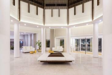Ap Adriana Beach Resort