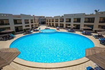 Blend Club Aqua Resort