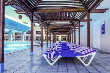 Blend Club Aqua Resort