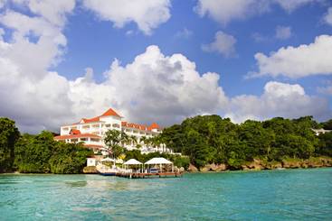 Cayo Levantado Resort - Samana