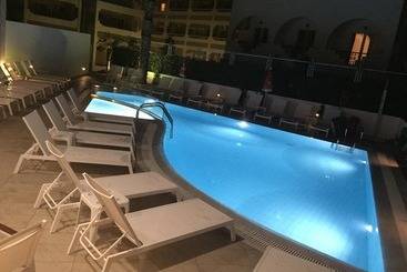 Agrelli Hotel & Suites