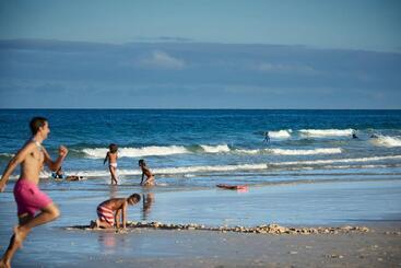 هتل Atlantic Garden Beach Mate