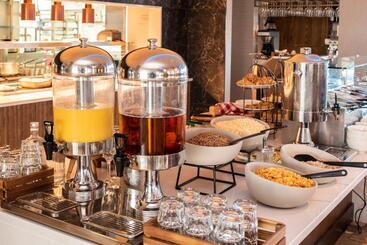 Carlton Hotel Dublin Airport