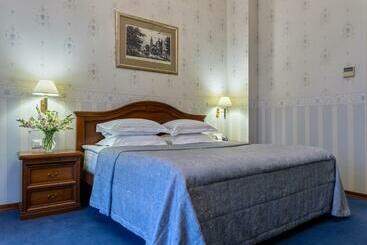 Otel Continental