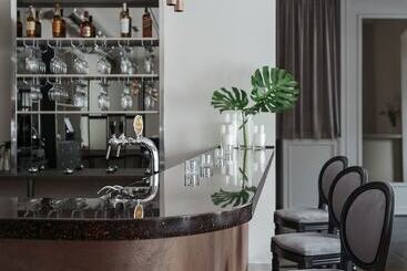 Otel Continental
