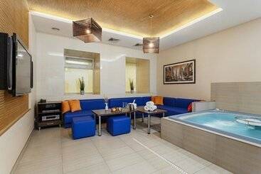 Otel Continental