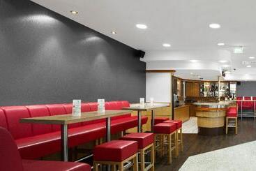 هتل Holiday Inn Frankfurt Airport   Neu Isenburg, An Ihg