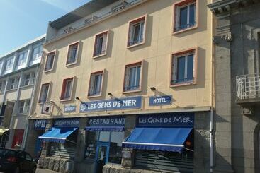 هتل Hôtel Les Gens De Mer Brest By Poppins