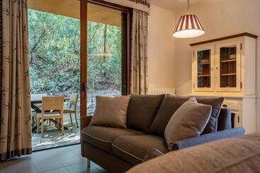هتل Roccamare Resort   Ville E Appartamenti