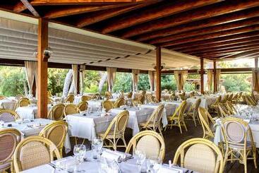 هتل Roccamare Resort   Ville E Appartamenti