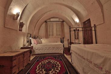 Selcuklu Evi Cave Hotel   Special Category - Urgup
