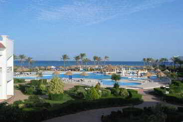 هتل Sunrise Alma Bay Resort
