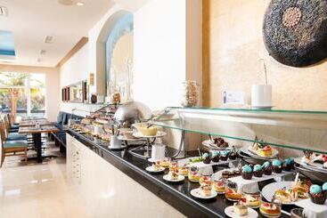 هتل Three Corners Ocean View El Gouna   Adults Only