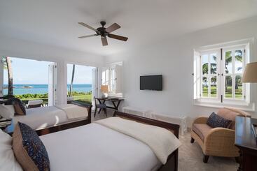 هتل Tortuga Bay