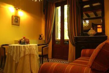 هتل Villa Retiro