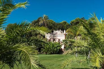 هتل Villa Retiro