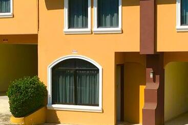 هتل Villas Dali Veracruz