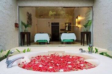 هتل Wyndham Hua Hin Pranburi Resort & Villas