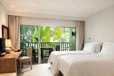 هتل Wyndham Hua Hin Pranburi Resort & Villas