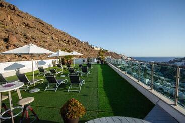 Servatur Casablanca Suites & Spa - Adults Only