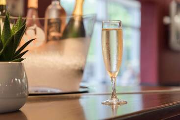 Sure Hotel By Best Western Biarritz Aeroport