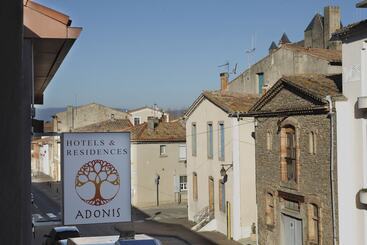 Adonis Carcassonne