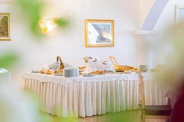 Felix Hotels   Hotel Airone