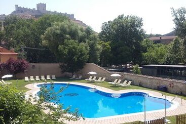 Azz Peñafiel Las Claras Hotel & Spa