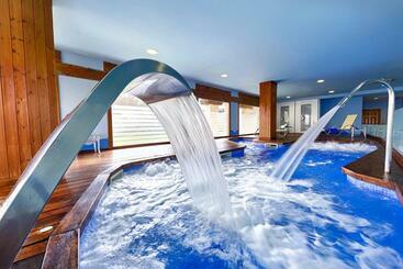 Azz Peñafiel Las Claras Hotel & Spa