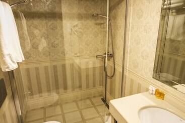 هتل Deluxe Golden Horn Sultanahmet