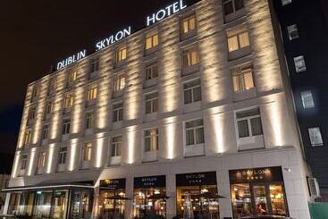 هتل Dublin Skylon