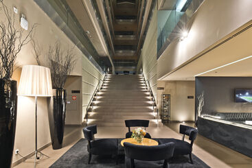 هتل Golden Tulip Sao Joao Da Madeira