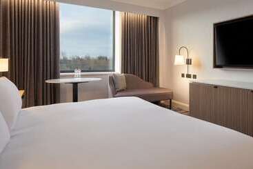 هتل Hilton Dublin Airport