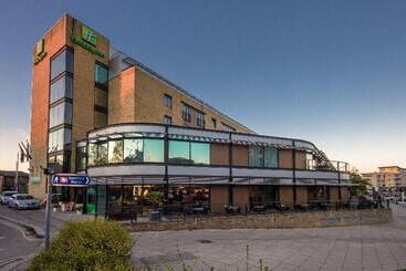 هتل Holiday Inn London Brentford Lock, An Ihg