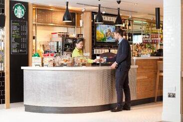 هتل Holiday Inn London Brentford Lock, An Ihg