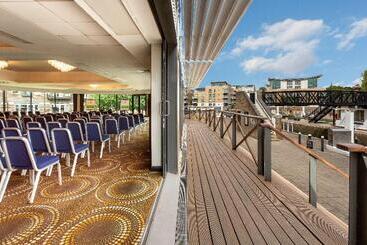 هتل Holiday Inn London Brentford Lock, An Ihg