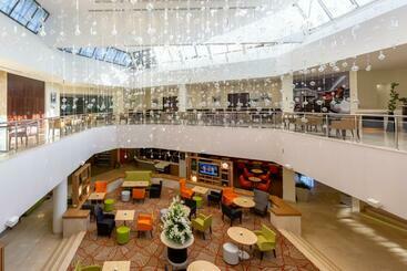 هتل Holiday Inn Moscow Sokolniki, An Ihg