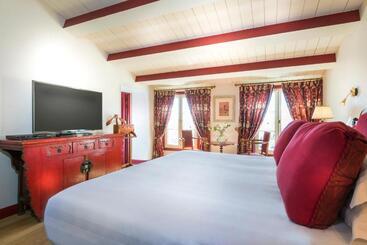 هتل Hôtel De Toiras