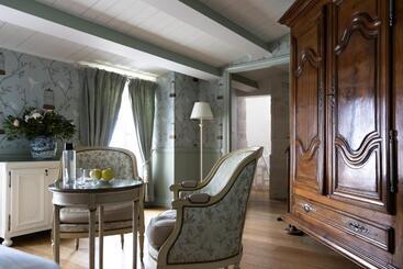 هتل Hôtel De Toiras