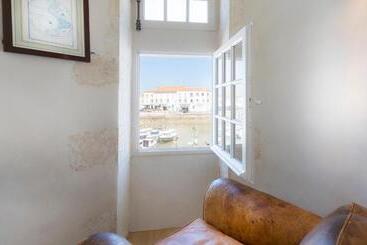 هتل Hôtel De Toiras