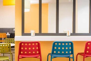 هتل Ibis Styles Paris La Défense Courbevoie